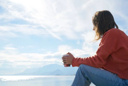 Thérapie Gestalt : accueillir ses émotions comme alliées plutôt que les fuir